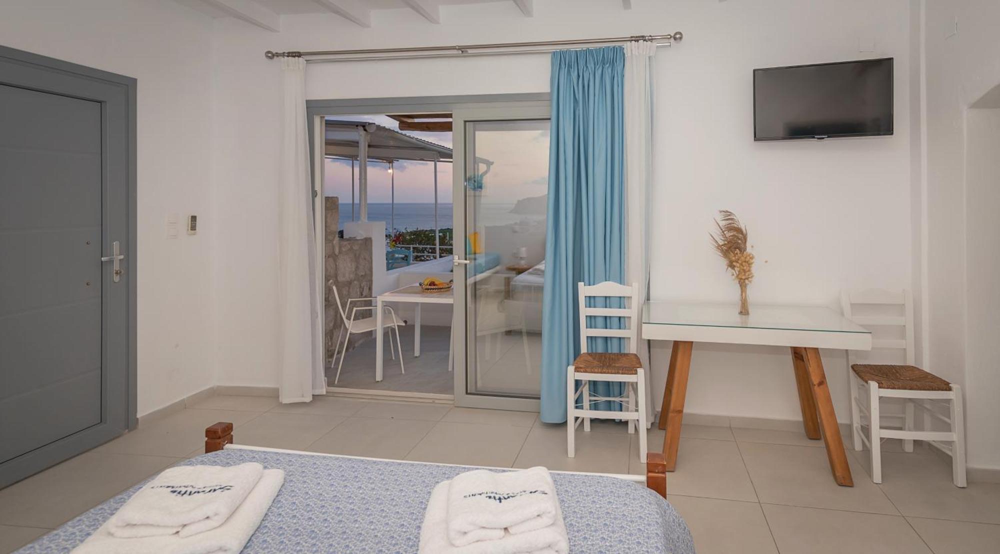Sarantis Suites & Apartments Provatász Kültér fotó